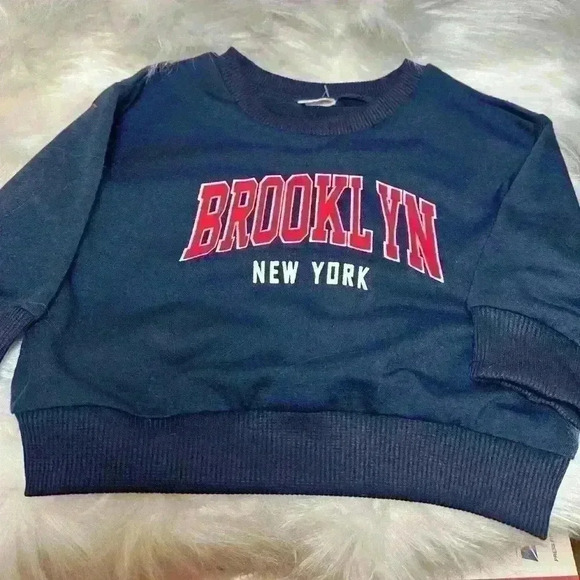 NWOT baby sweater ! Great material SHEIN brand 6-9 months . Very soft - Picture 1 of 6